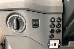 valkoinen Volkswagen Crafter 2019 kuva 18.