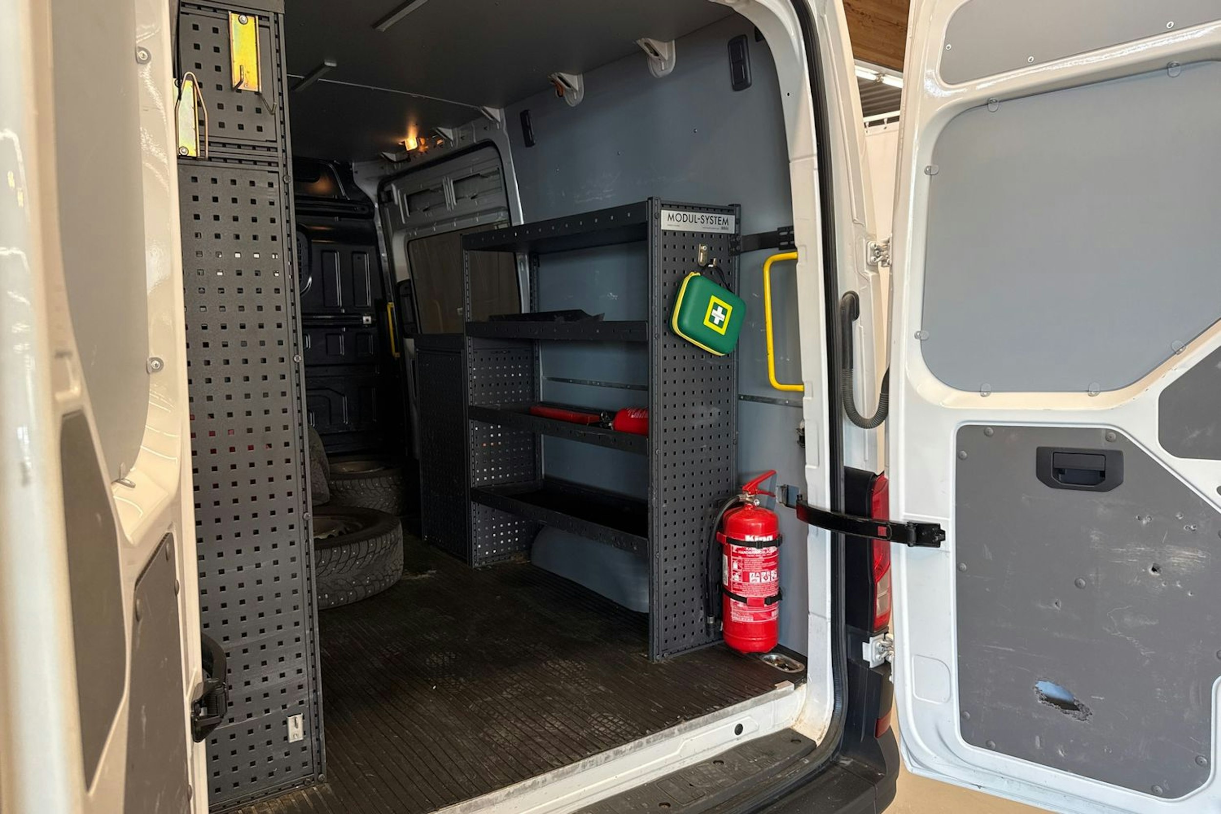 valkoinen Volkswagen Crafter 2019 kuva 23.