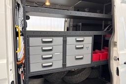 valkoinen Volkswagen Crafter 2019 kuva 26.