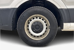 valkoinen Volkswagen Crafter 2019 kuva 12.