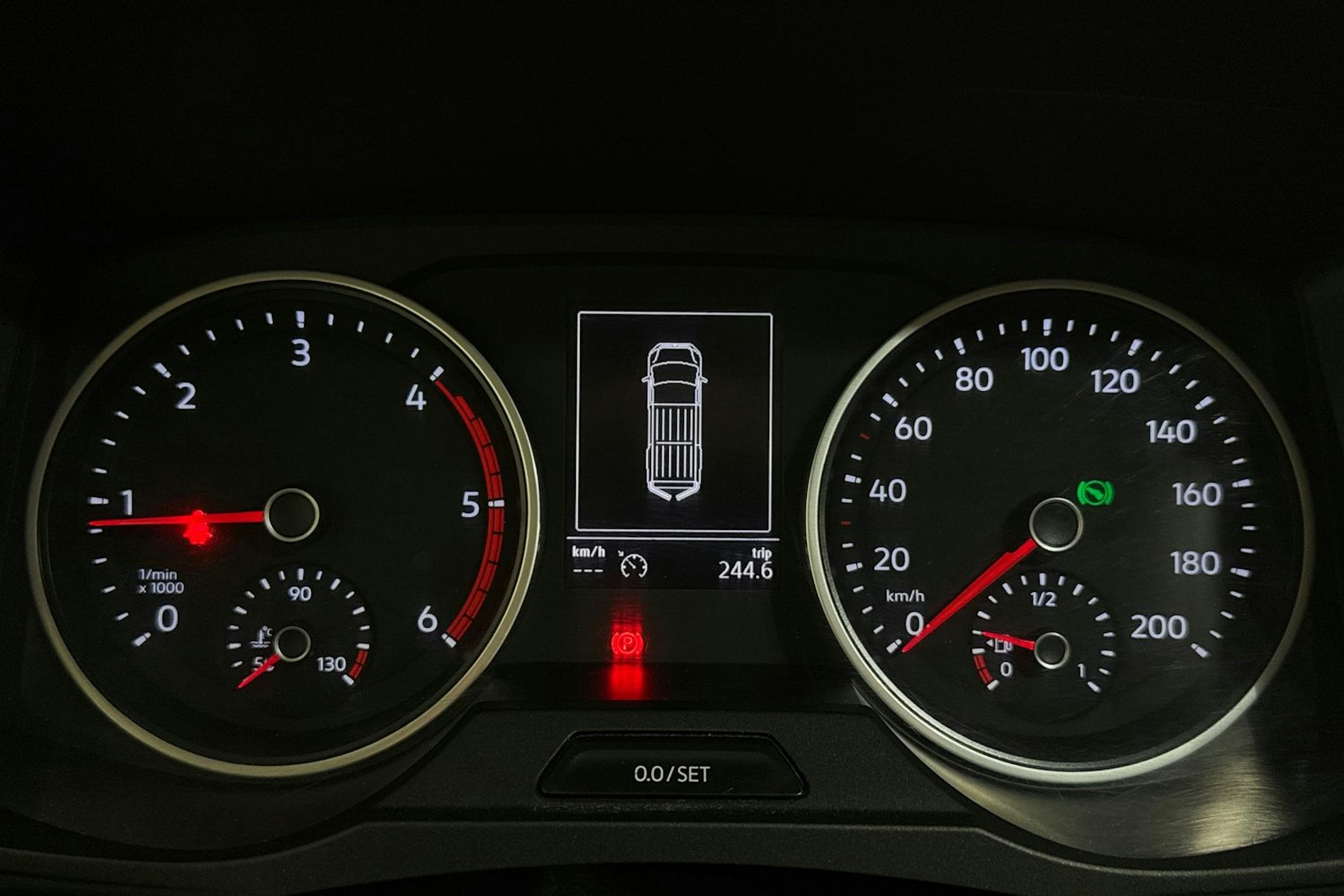 valkoinen Volkswagen Crafter 2019 kuva 16.