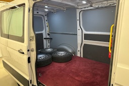 valkoinen Volkswagen Crafter 2019 kuva 18.