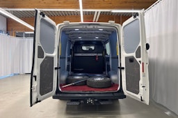 valkoinen Volkswagen Crafter 2019 kuva 19.