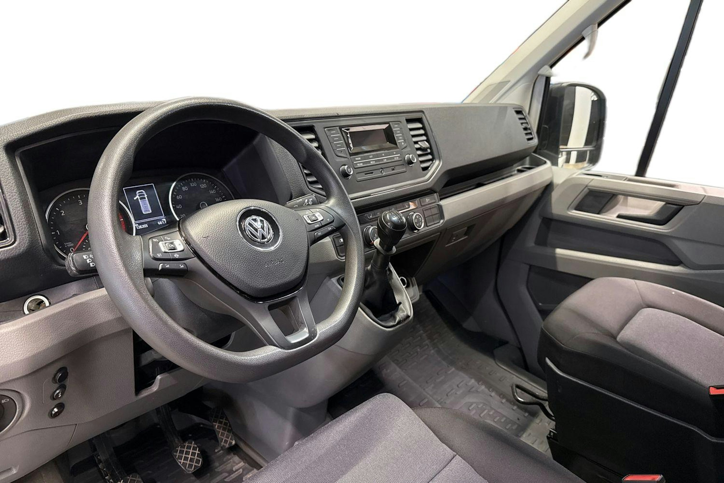 valkoinen Volkswagen Crafter 2019 kuva 9.