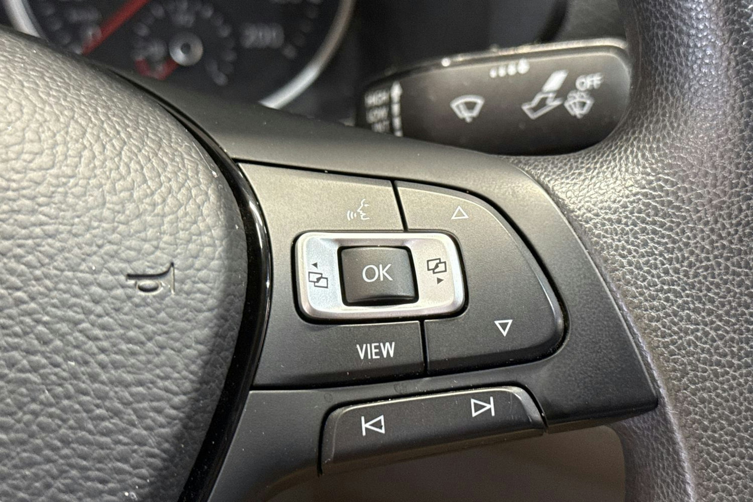 valkoinen Volkswagen Crafter 2019 kuva 16.