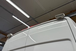 valkoinen Volkswagen Crafter 2019 kuva 29.