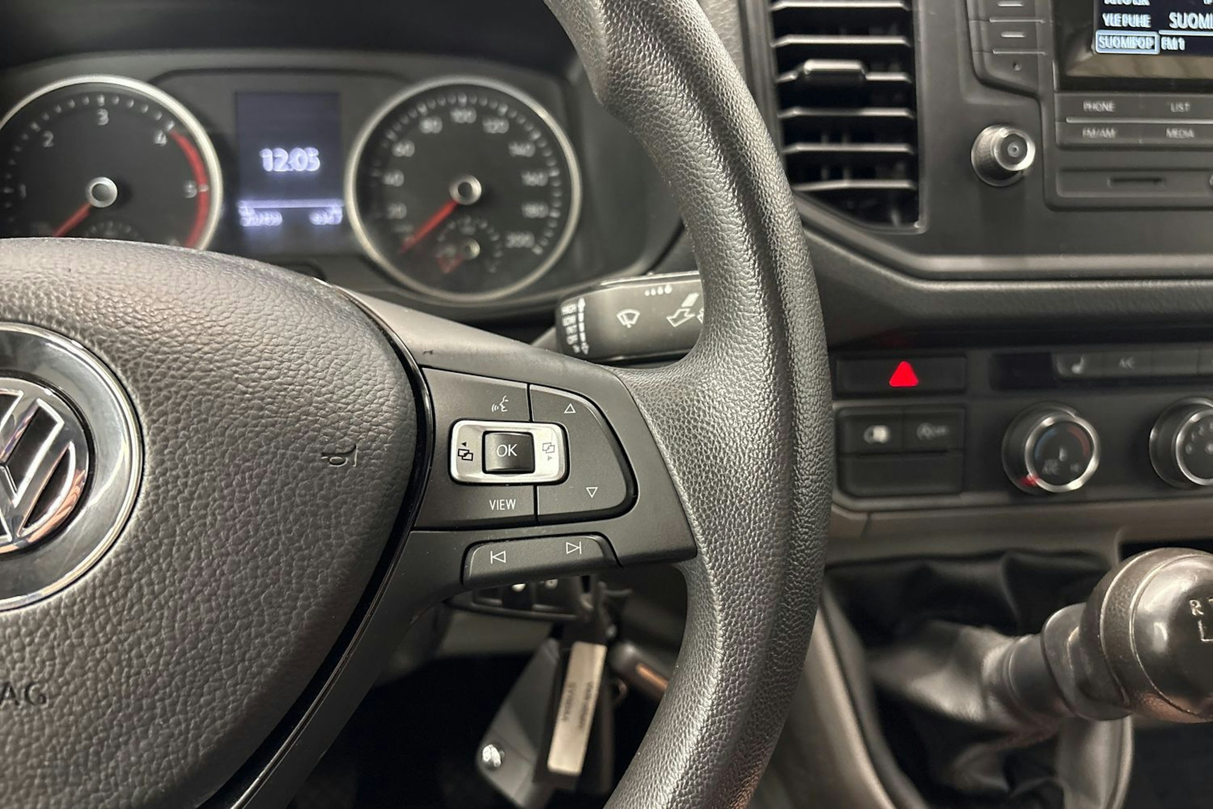 valkoinen Volkswagen Crafter 2019 kuva 15.