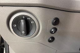 valkoinen Volkswagen Crafter 2019 kuva 17.