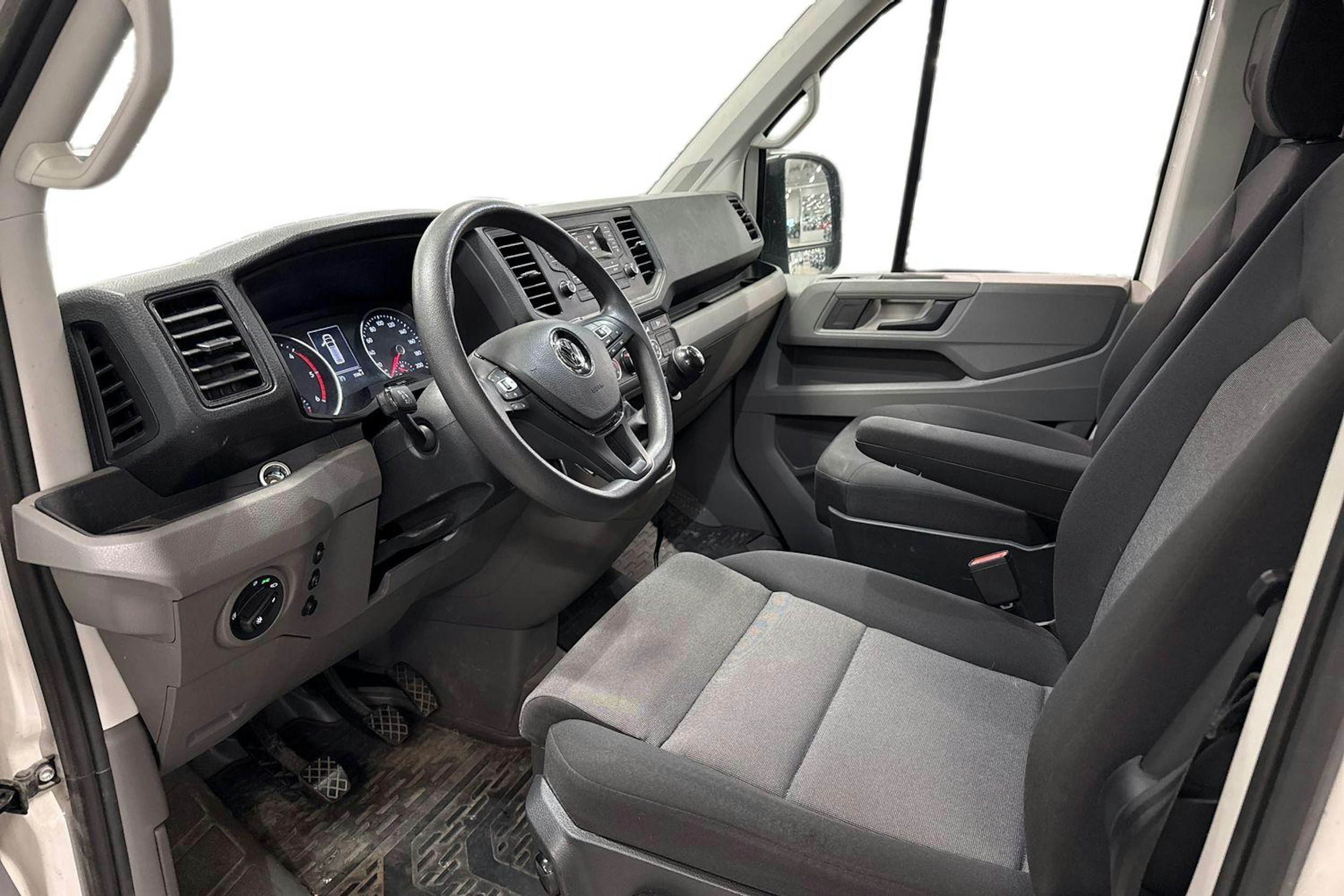 valkoinen Volkswagen Crafter 2019 kuva 3.