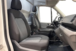 valkoinen Volkswagen Crafter 2019 kuva 10.