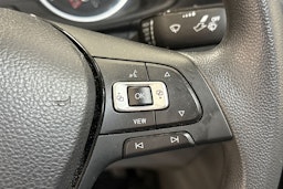 valkoinen Volkswagen Crafter 2019 kuva 16.