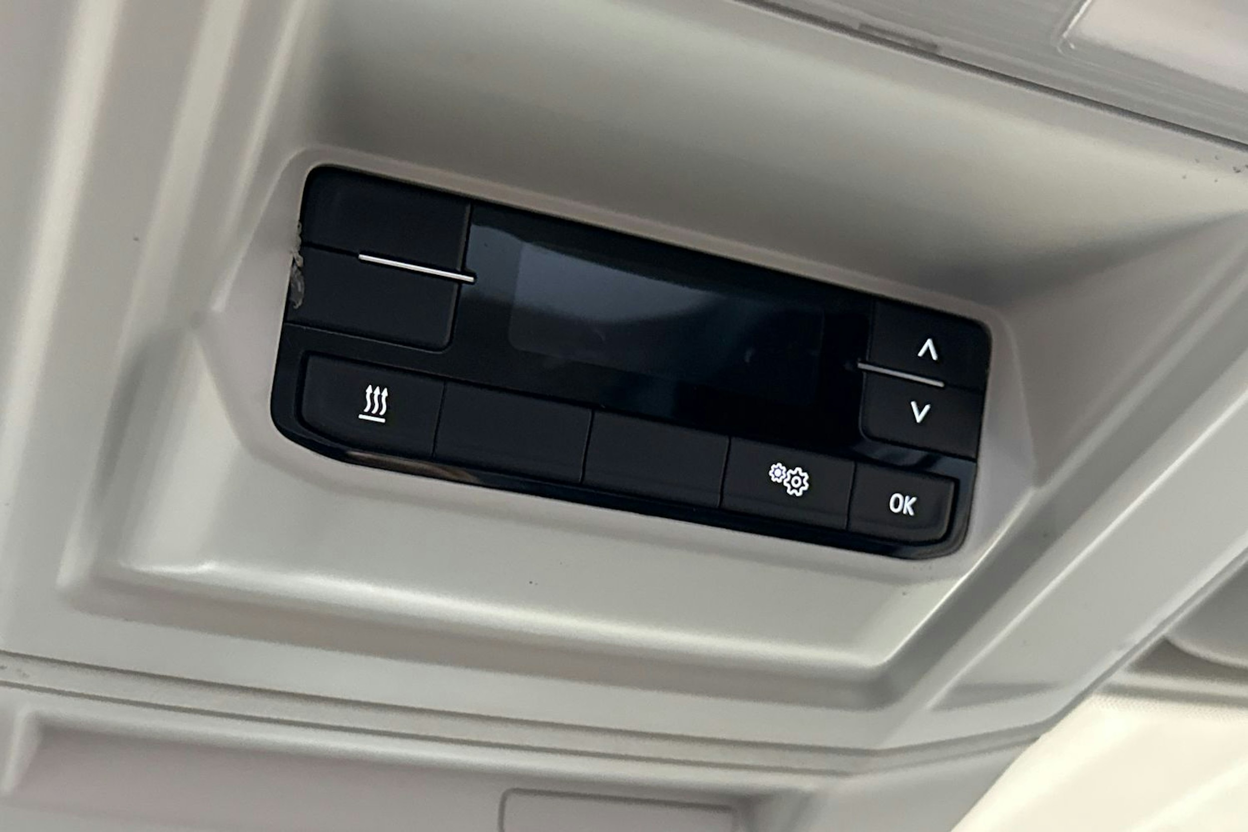valkoinen Volkswagen Crafter 2019 kuva 19.