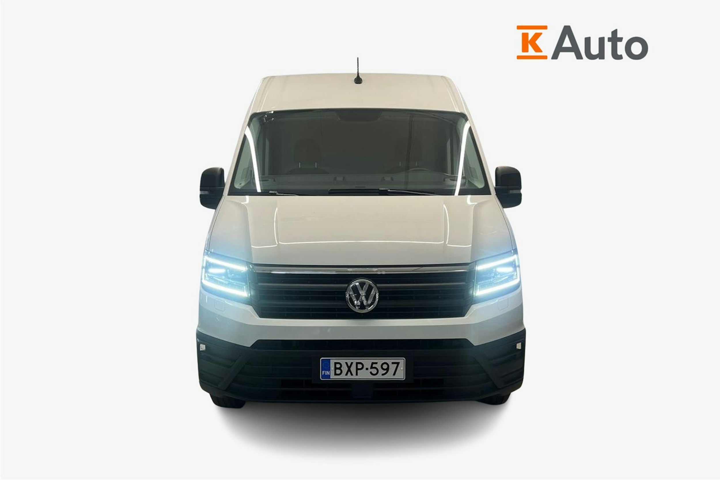 valkoinen Volkswagen Crafter 2019 kuva 4.