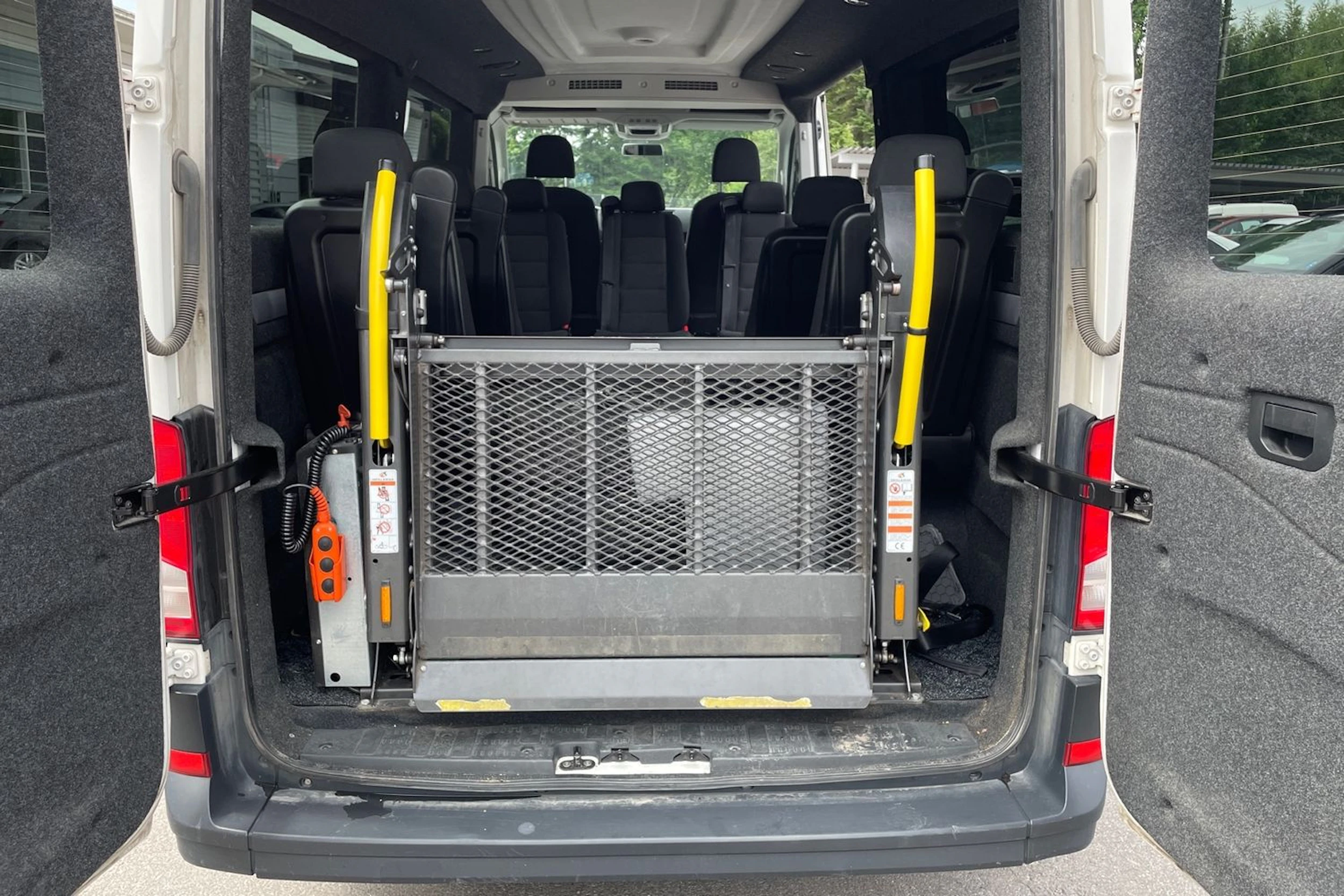 Valkoinen Volkswagen CRAFTER 2019 kuva 13.