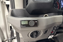 Valkoinen Volkswagen CRAFTER 2019 kuva 24.