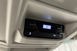 Sininen Volkswagen Crafter 2019 kuva 23.