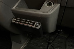 Sininen Volkswagen Crafter 2019 kuva 24.