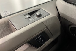 Sininen Volkswagen Crafter 2019 kuva 26.