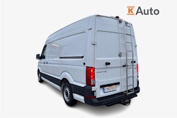 Valkoinen Volkswagen Crafter 2019 kuva 2.