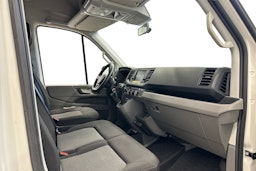 valkoinen Volkswagen Crafter 2019 kuva 8.