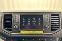 valkoinen Volkswagen Crafter 2019 kuva 12.