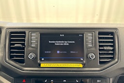 valkoinen Volkswagen Crafter 2019 kuva 13.