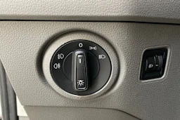 valkoinen Volkswagen Crafter 2019 kuva 19.
