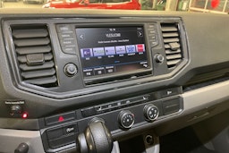 Musta Volkswagen CRAFTER 2019 kuva 11.