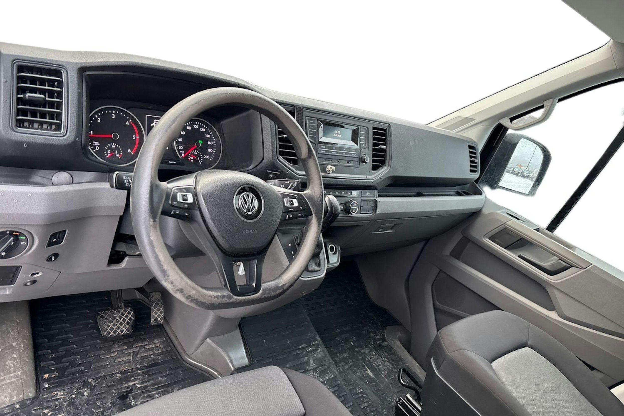 Musta Volkswagen CRAFTER 2019 kuva 3.