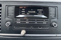 Musta Volkswagen CRAFTER 2019 kuva 22.