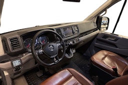 Musta Volkswagen CRAFTER 2019 kuva 8.