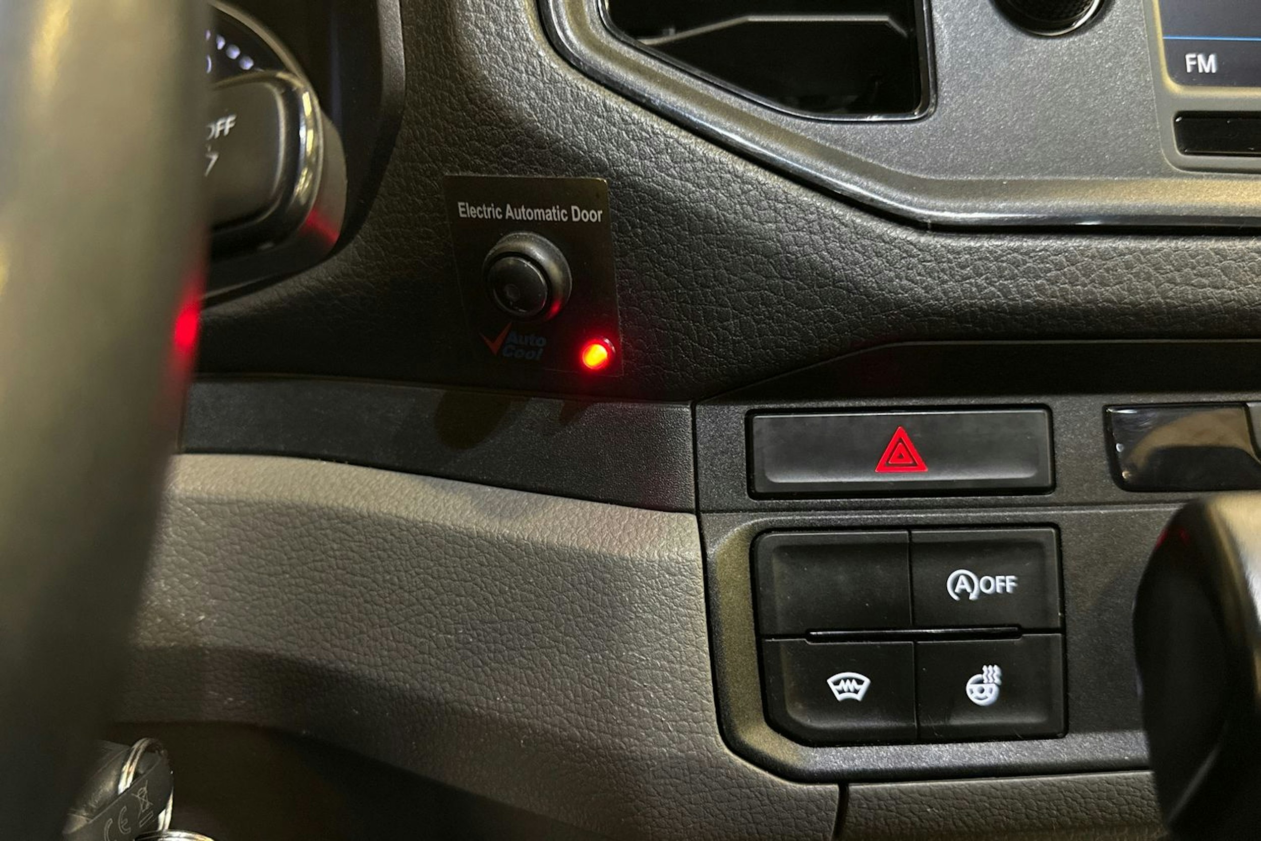 Musta Volkswagen CRAFTER 2019 kuva 24.