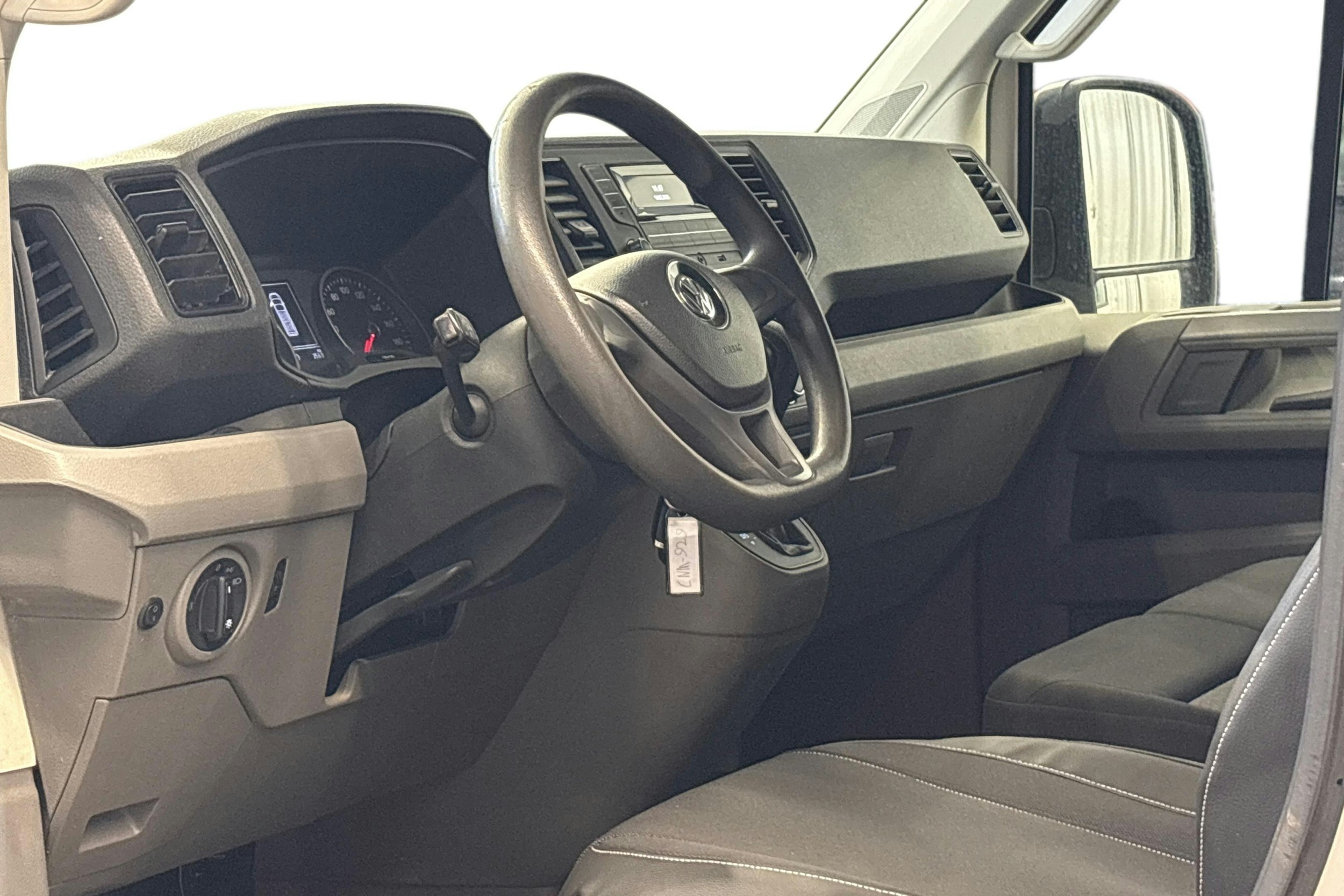 valkoinen Volkswagen Crafter 2019 kuva 8.