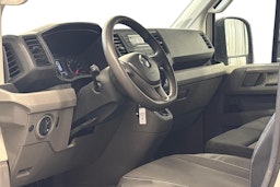 valkoinen Volkswagen Crafter 2019 kuva 8.
