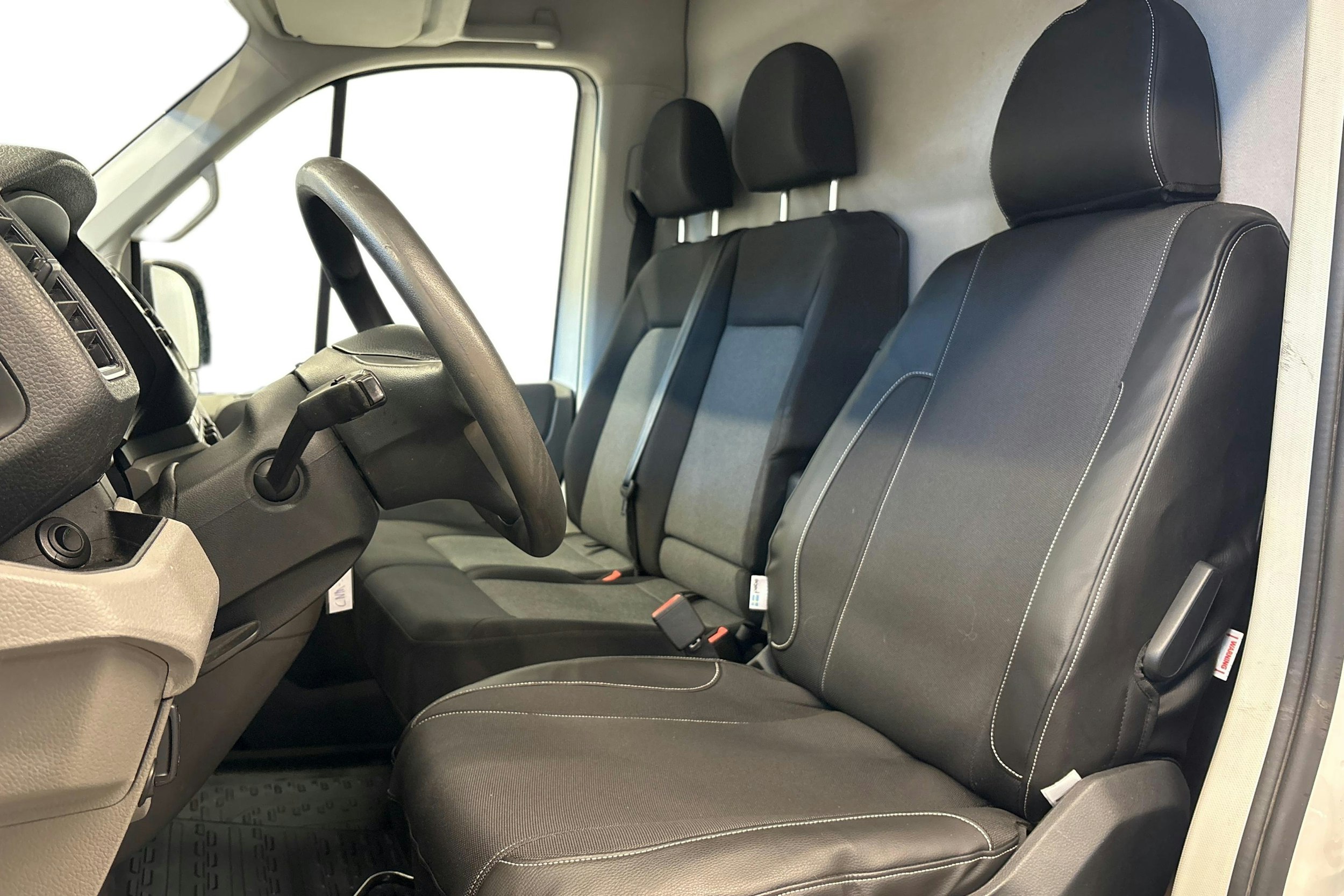 valkoinen Volkswagen Crafter 2019 kuva 9.