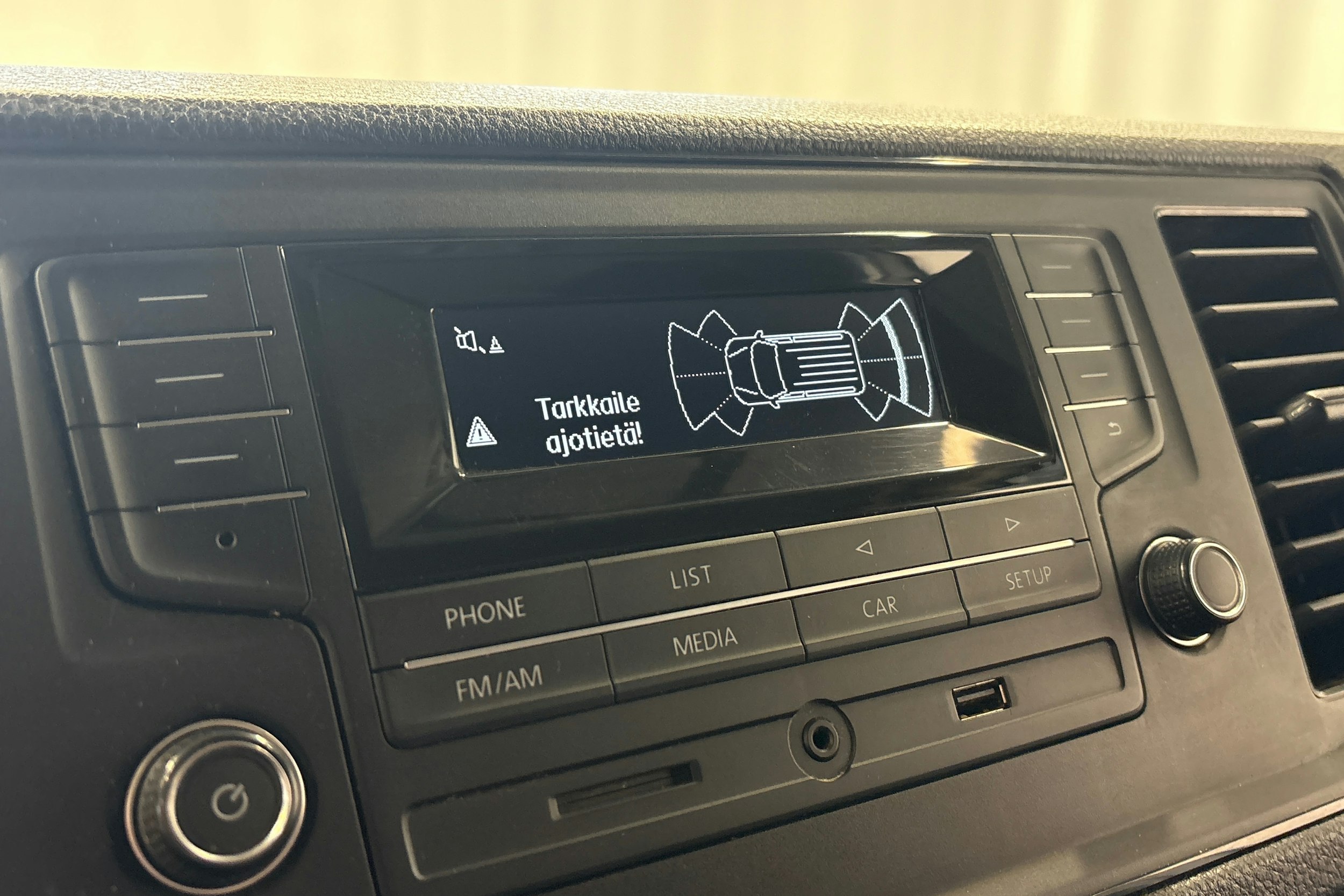 valkoinen Volkswagen Crafter 2019 kuva 13.