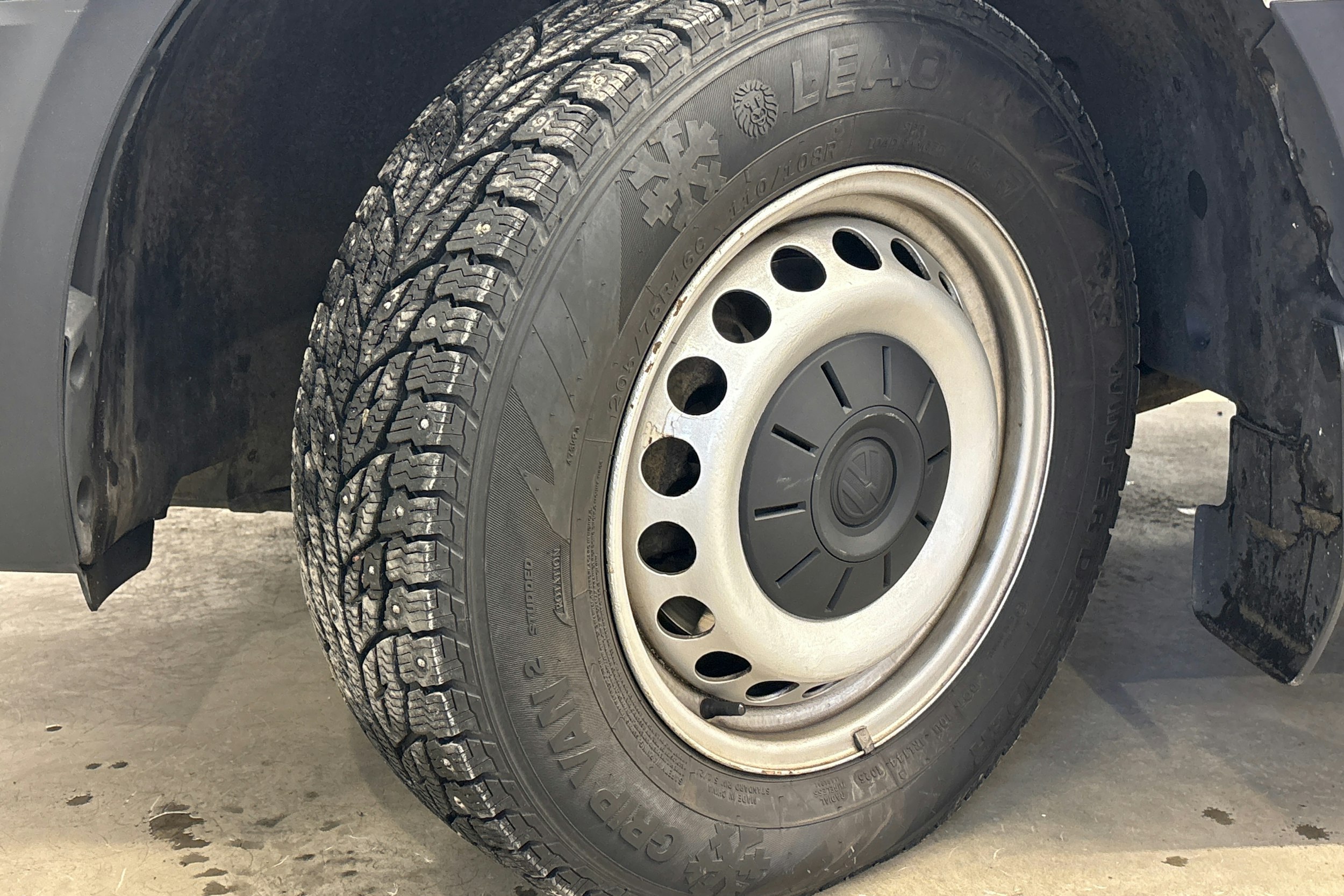 valkoinen Volkswagen Crafter 2019 kuva 18.