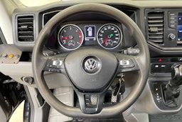 musta Volkswagen Crafter 2019 kuva 17.