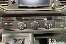 musta Volkswagen Crafter 2019 kuva 27.