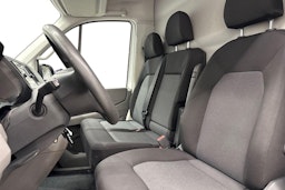 valkoinen Volkswagen Crafter 2020 kuva 8.