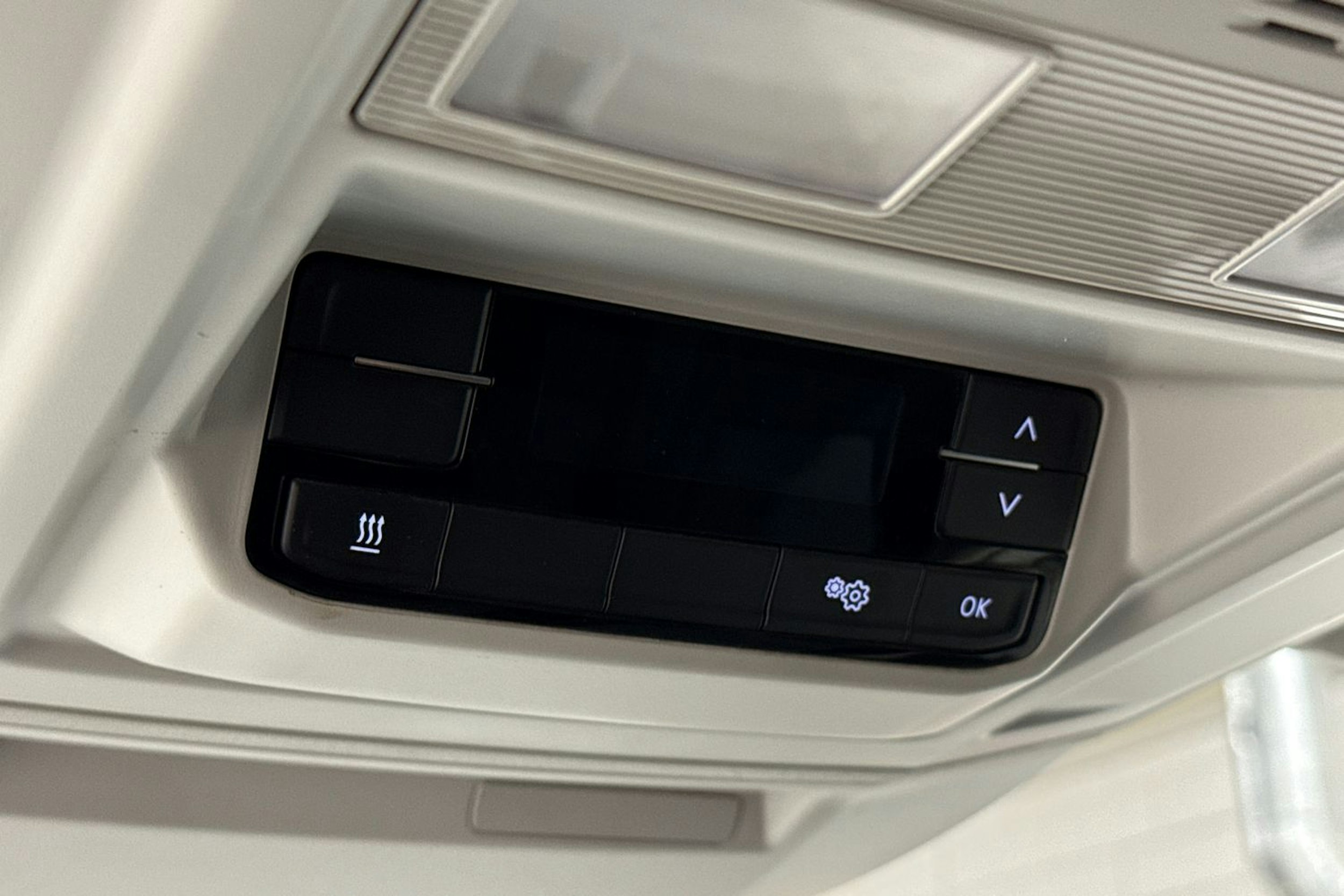 valkoinen Volkswagen Crafter 2020 kuva 21.