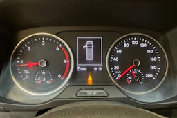 valkoinen Volkswagen Crafter 2019 kuva 18.