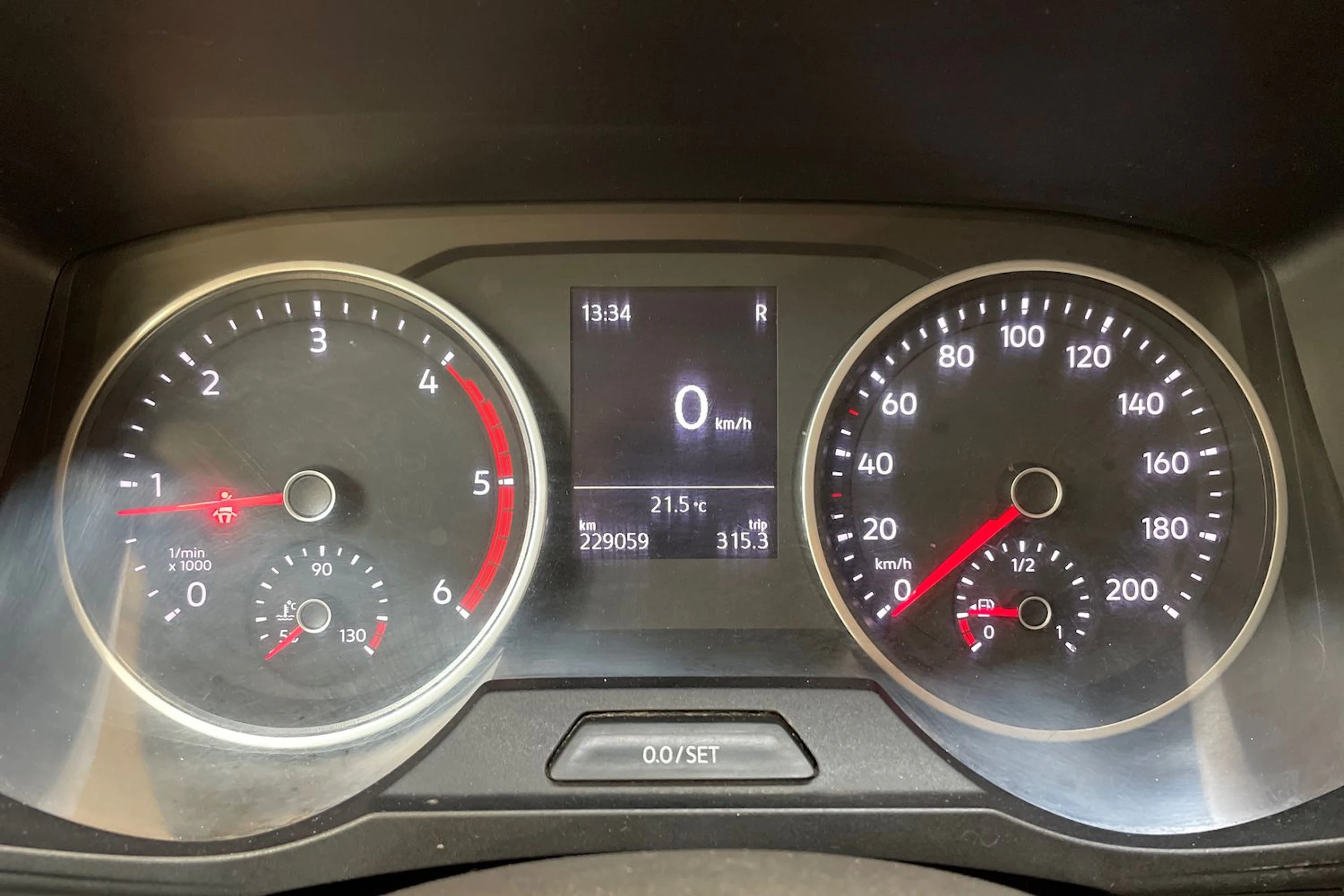 valkoinen Volkswagen Crafter 2019 kuva 25.