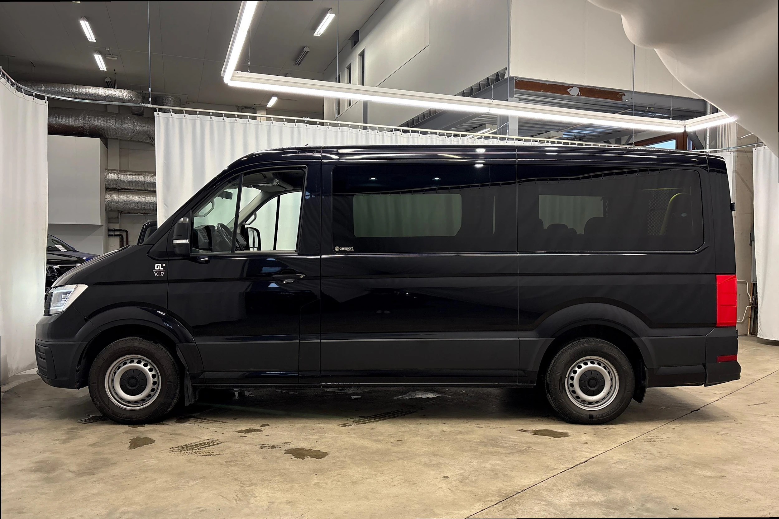 Musta Volkswagen CRAFTER 2019 kuva 6.