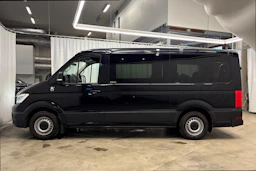Musta Volkswagen CRAFTER 2019 kuva 6.