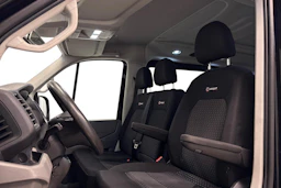 Musta Volkswagen CRAFTER 2019 kuva 8.