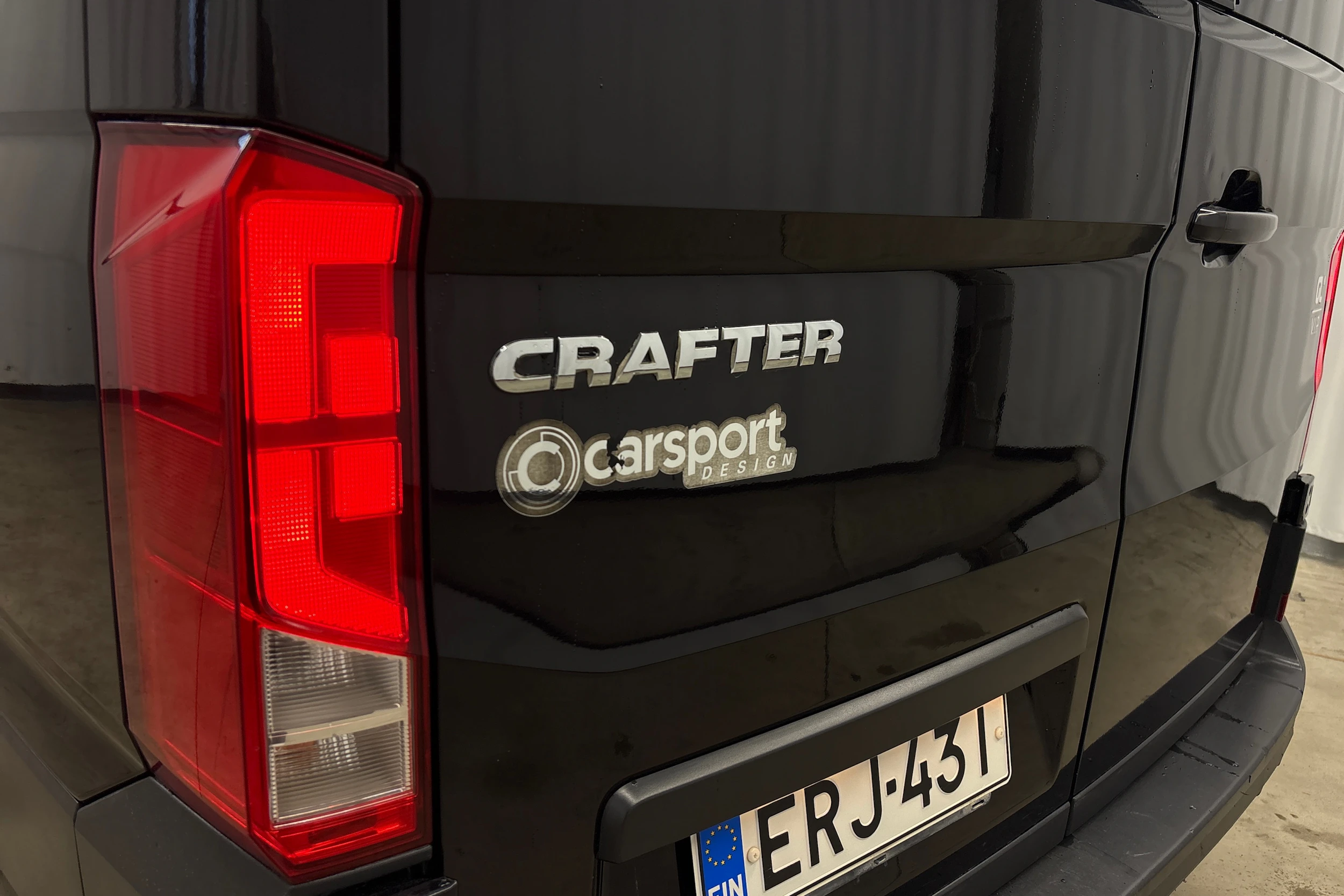 Musta Volkswagen CRAFTER 2019 kuva 28.