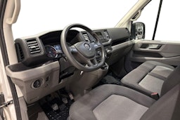 valkoinen Volkswagen Crafter 2019 kuva 6.
