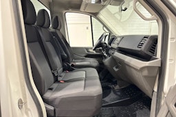 valkoinen Volkswagen Crafter 2019 kuva 10.