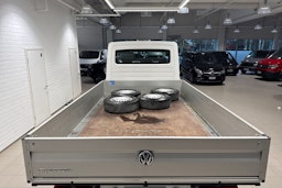 valkoinen Volkswagen Crafter 2019 kuva 11.